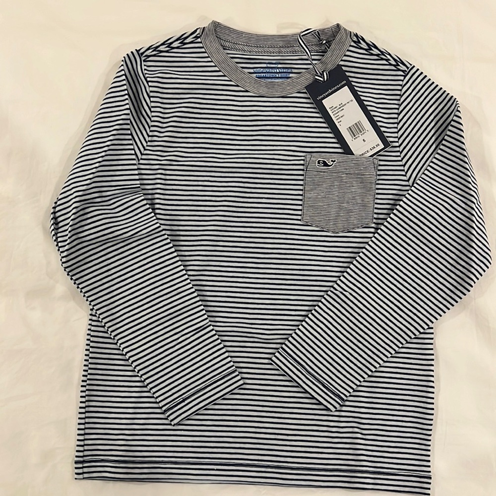 Boys Vineyard Vines Edgartown long sleeve pocket tee in size 5